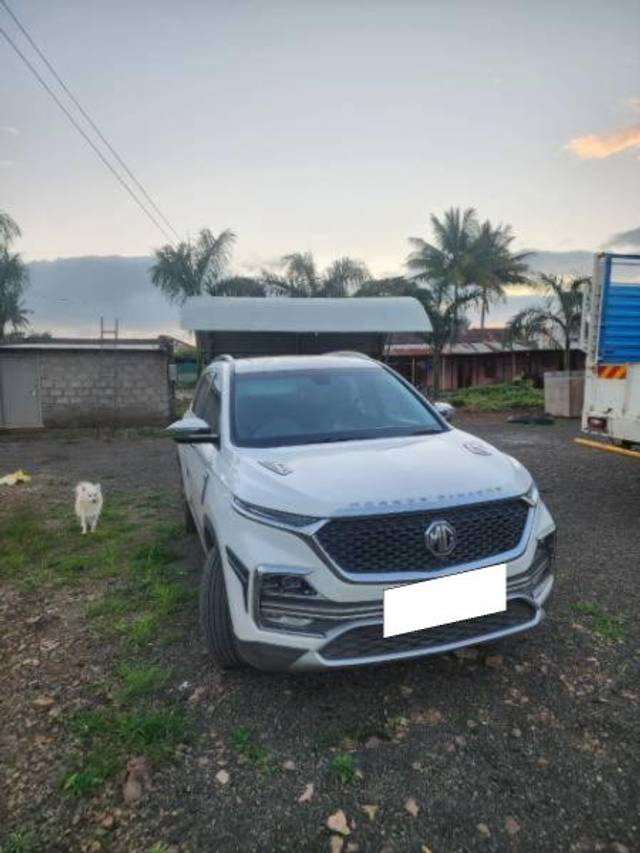 https://images10.gaadi.com/usedcar_image/4170677/original/processed_e5f77533-c4d5-4c40-97ee-52fb8009e3c2.jpg?imwidth=6400