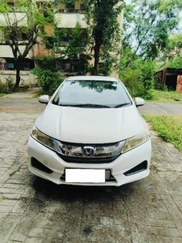 https://images10.gaadi.com/usedcar_image/4170700/original/processed_c6604772-987a-4e54-865b-c70fe3053145.jpg?imwidth=6401