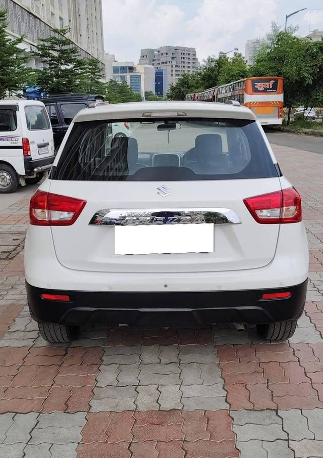 https://images10.gaadi.com/usedcar_image/4170718/original/processed_5de4eefe277a5d85d0d163a7a010536f.jpg?imwidth=6401