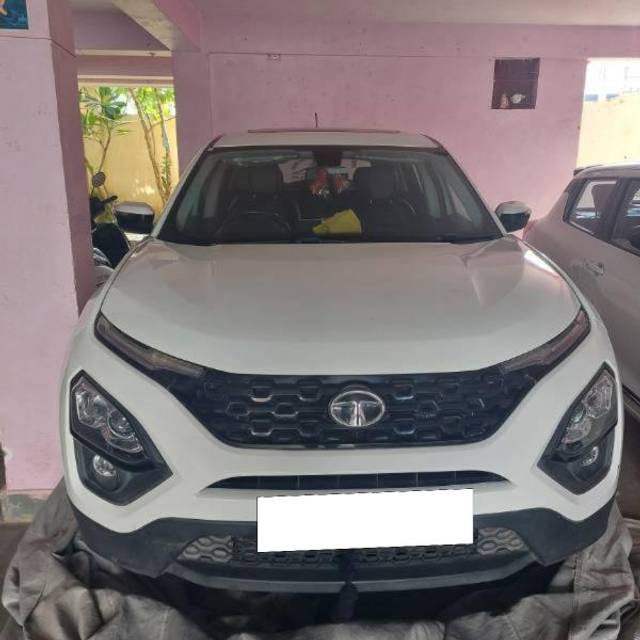 https://images10.gaadi.com/usedcar_image/4170745/original/processed_a017171e-65e5-4379-bc94-66a7328ec92c.jpg?imwidth=6400