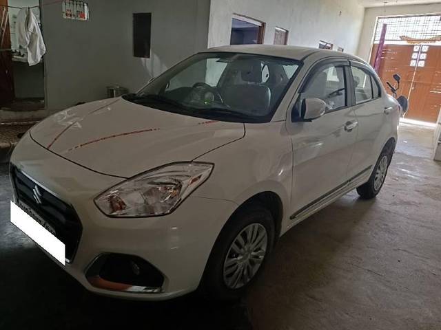 https://images10.gaadi.com/usedcar_image/4170777/original/processed_53f14133-f396-4979-9300-829e46d3dc3c.jpg?imwidth=6400