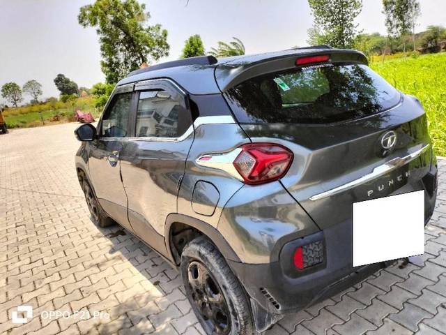 https://images10.gaadi.com/usedcar_image/4170966/original/processed_0b261efe-1778-42eb-9917-b72fc16e6e01.jpg?imwidth=6402