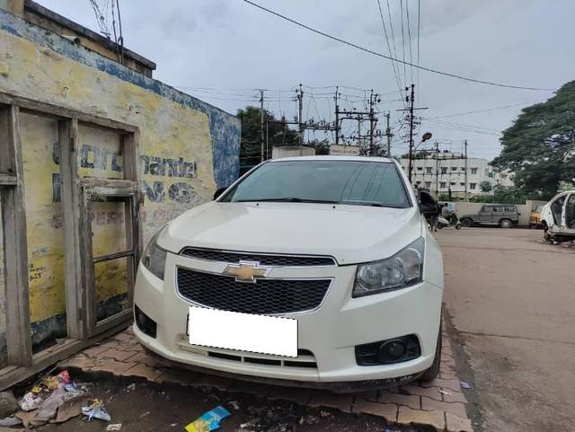 https://images10.gaadi.com/usedcar_image/4171011/original/processed_7262dbc8-061e-4dc8-86d0-91259094d8bc.jpg?imwidth=6401