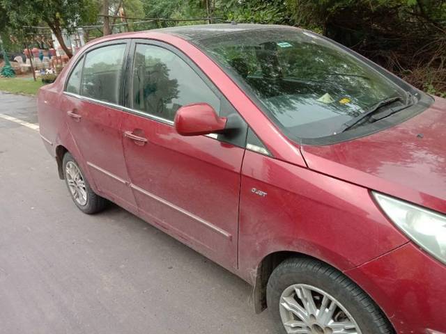 https://images10.gaadi.com/usedcar_image/4171077/original/processed_a2609346-f0eb-4a43-af05-f28834899af7.jpg?imwidth=6401