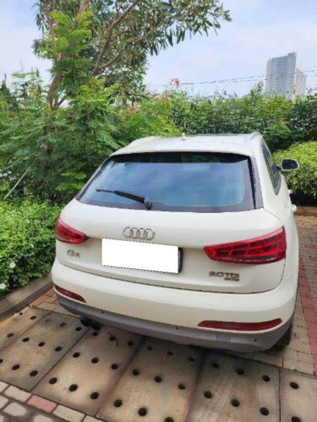 https://images10.gaadi.com/usedcar_image/4171105/original/processed_ecbdbfe8-5ba1-4bcb-80e5-73b2062bc434.jpg?imwidth=6401