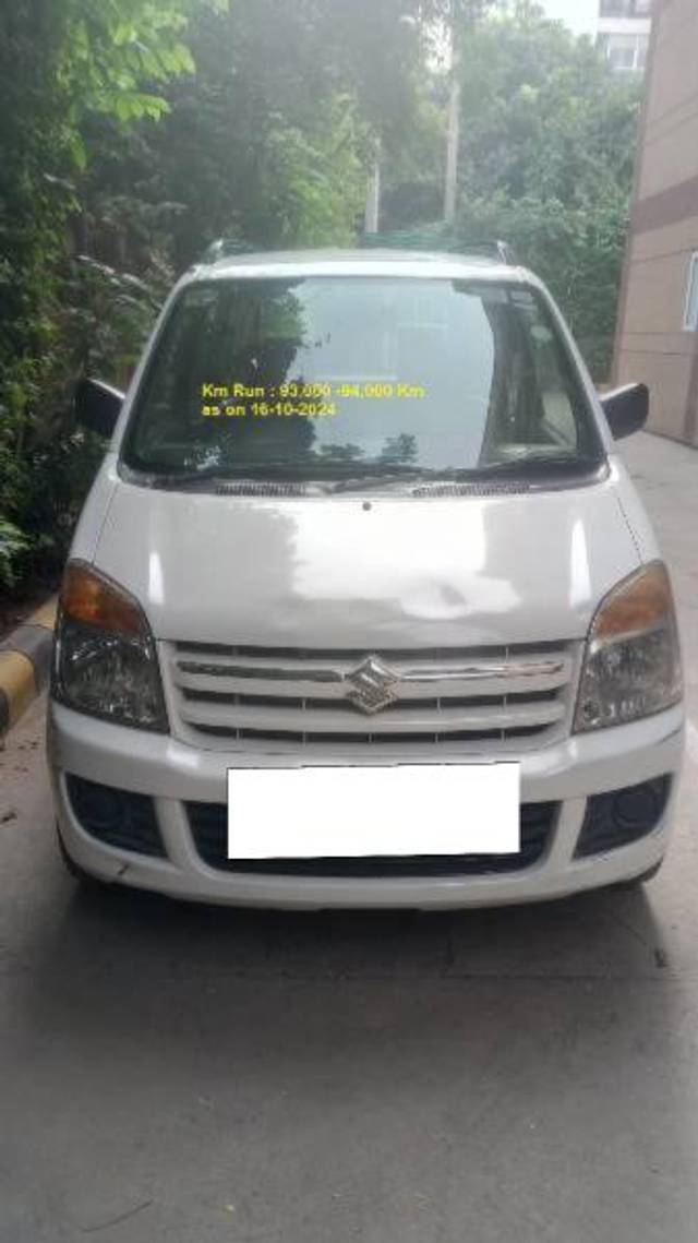 https://images10.gaadi.com/usedcar_image/4171117/original/processed_5c2d1d0e-323f-4c2d-b03c-f885ceba494d.jpeg?imwidth=6402