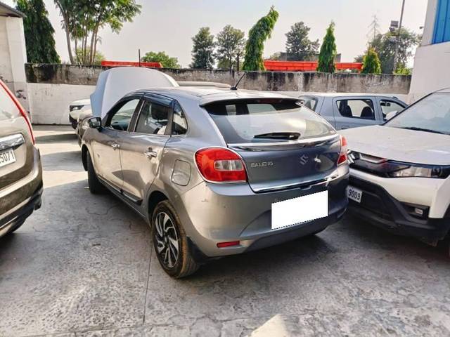 https://images10.gaadi.com/usedcar_image/4171352/original/processed_6d05e102-5227-48bc-a835-b7b45afc41ac.jpg?imwidth=6400