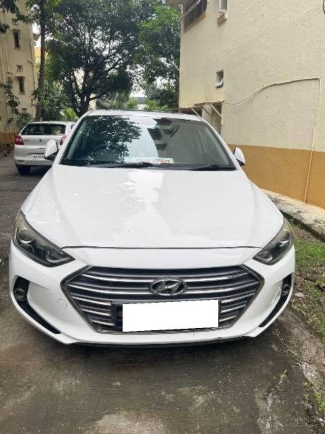 https://images10.gaadi.com/usedcar_image/4171355/original/processed_7912bef2-b688-4180-b933-9a2e647f1cca.jpg?imwidth=6400