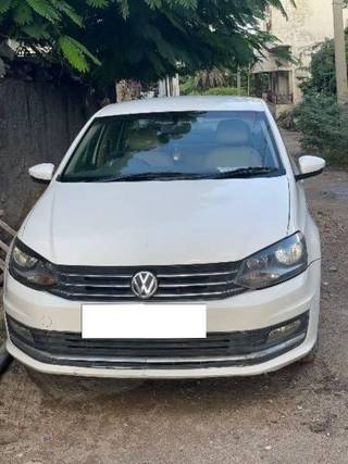 Volkswagen Vento 2013-2015 Volkswagen Vento 1.5 TDI Highline