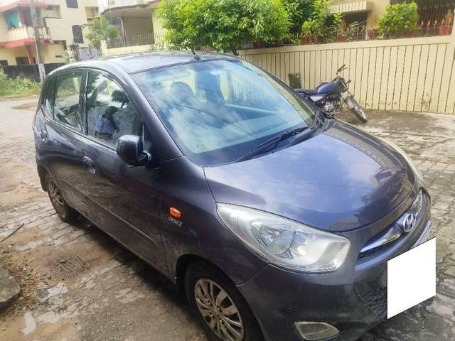 https://images10.gaadi.com/usedcar_image/4171584/original/processed_58d1781b-8adf-45be-bd81-e9410ae48c45.jpg?imwidth=6400