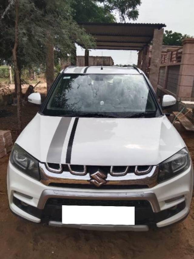 https://images10.gaadi.com/usedcar_image/4171735/original/processed_4738ceb8-3fff-4e69-b039-142103eac052.jpg?imwidth=6400