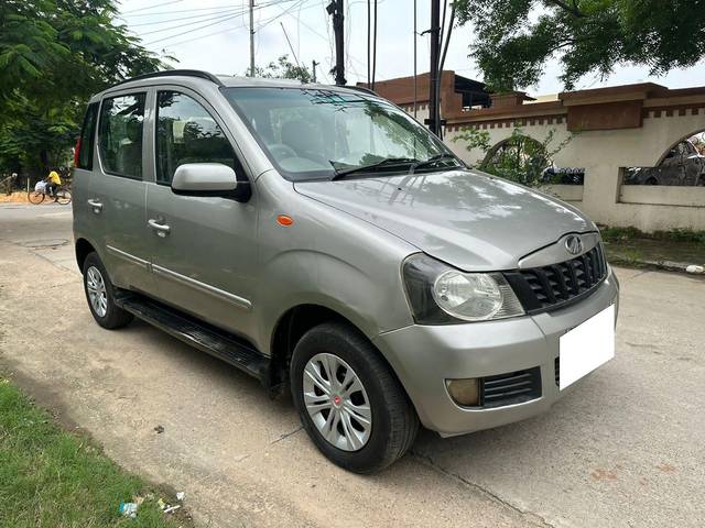 https://images10.gaadi.com/usedcar_image/4171834/original/processed_de680a87a2c06f1667d7266dc18601e2.jpg?imwidth=6400