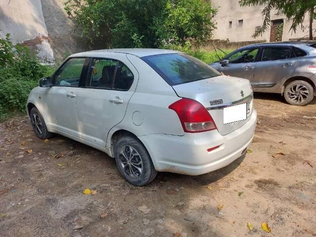 https://images10.gaadi.com/usedcar_image/4172183/original/processed_88a72630-817c-4d9b-9c18-85ee7be68601.jpg?imwidth=6402