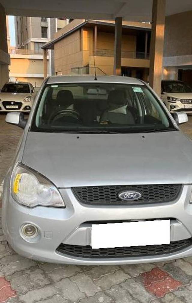 https://images10.gaadi.com/usedcar_image/4172250/original/processed_7fad68d2-2632-414b-acbd-f23a9b1bf835.jpg?imwidth=6401