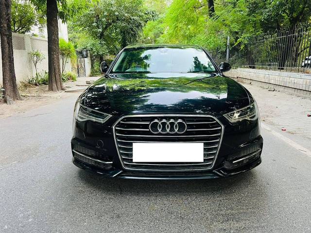 https://images10.gaadi.com/usedcar_image/4172305/original/processed_4409e49362519cd94efddd253f1dd79a.jpeg?imwidth=6400