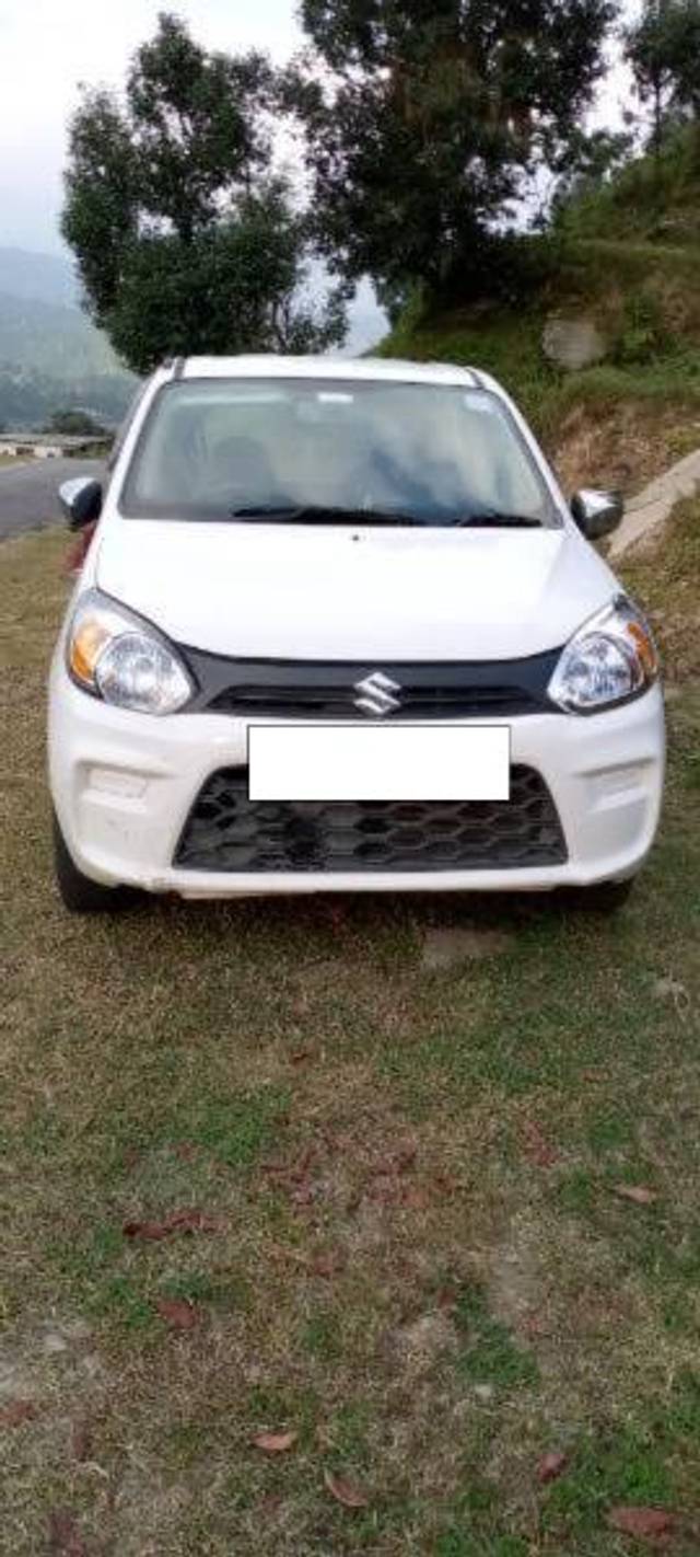 https://images10.gaadi.com/usedcar_image/4172400/original/processed_79b426a0-0252-41cd-b61d-7d1476042b17.jpg?imwidth=6400