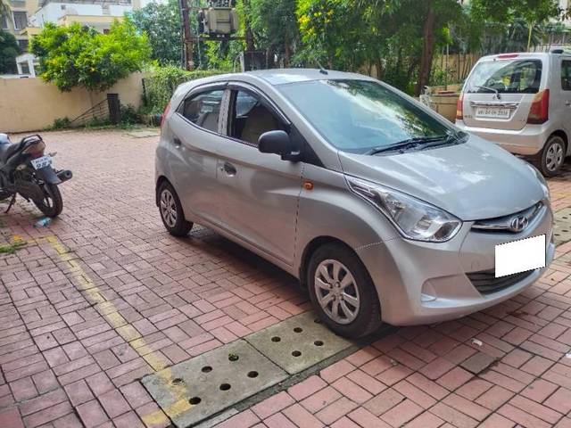 https://images10.gaadi.com/usedcar_image/4172465/original/processed_0a223419-dfc4-4d78-9555-0f6087522c8d.jpg?imwidth=6400