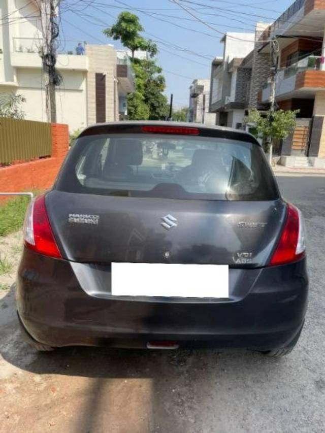 https://images10.gaadi.com/usedcar_image/4172600/original/processed_7f8aaf6a-b7c5-4910-ad26-1fc404b56867.jpeg?imwidth=6401