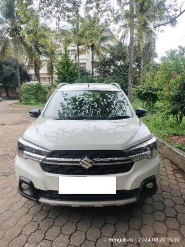 https://images10.gaadi.com/usedcar_image/4172649/original/processed_fe4e5f31-9d36-4d3f-b4ba-de975b831fb2.jpg?imwidth=6400