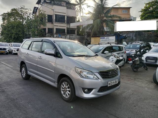 https://images10.gaadi.com/usedcar_image/4172799/original/processed_b8c0c0f47754fa0c3326d3b199908556.jpg?imwidth=6400