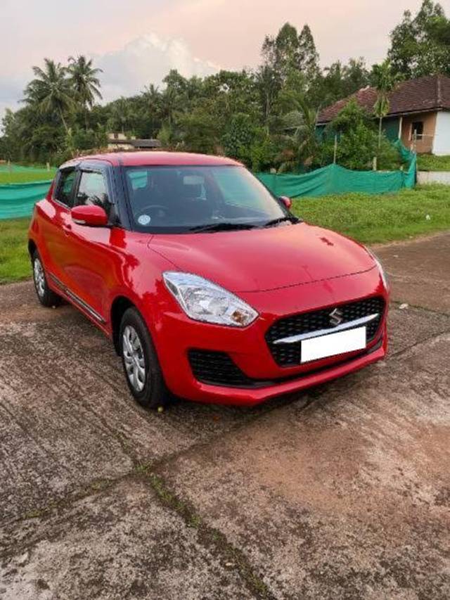 https://images10.gaadi.com/usedcar_image/4172821/original/processed_4c22a487-8c02-42a1-8ebe-da74bbc71460.jpg?imwidth=6400