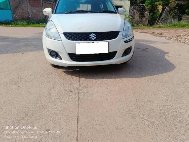 https://images10.gaadi.com/usedcar_image/4172826/original/processed_85e78bc3-365d-41fa-9605-7f145d1b8656.jpg?imwidth=6400