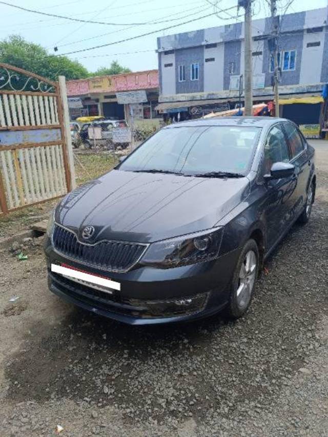 https://images10.gaadi.com/usedcar_image/4173008/original/processed_805e5b34-321e-4e49-9c7a-618c182a4f82.jpg?imwidth=6400