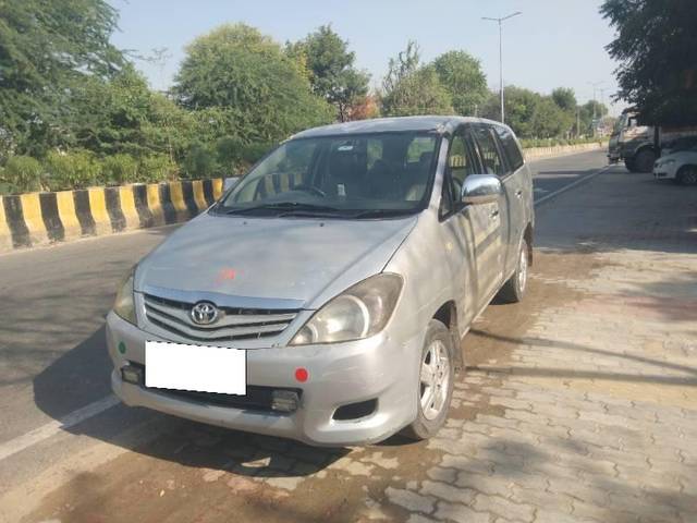 https://images10.gaadi.com/usedcar_image/4173067/original/processed_547aa830-517c-460b-a1a1-17c20098b511.jpg?imwidth=6400