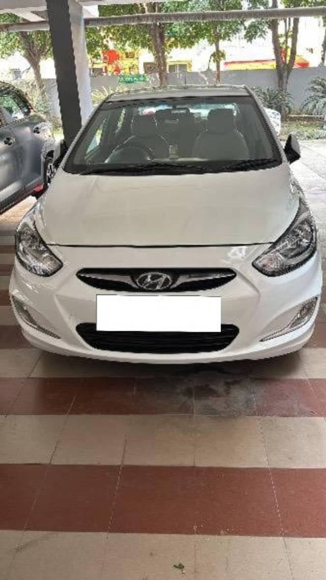 https://images10.gaadi.com/usedcar_image/4173113/original/processed_3d857d0d-31a5-4185-af14-2f09ae9281e3.jpeg?imwidth=6401