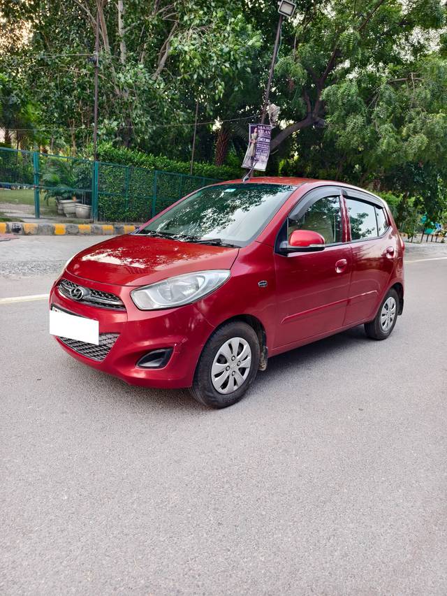 https://images10.gaadi.com/usedcar_image/4173259/original/processed_ed78e7450f776762104935656422cc6c.jpg?imwidth=6402