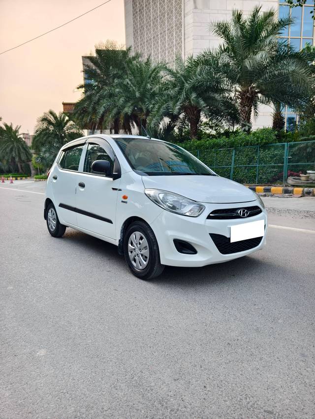 https://images10.gaadi.com/usedcar_image/4173260/original/processed_10be3a4b9bbd1c9e2120408c2dda1c0e.jpg?imwidth=6400