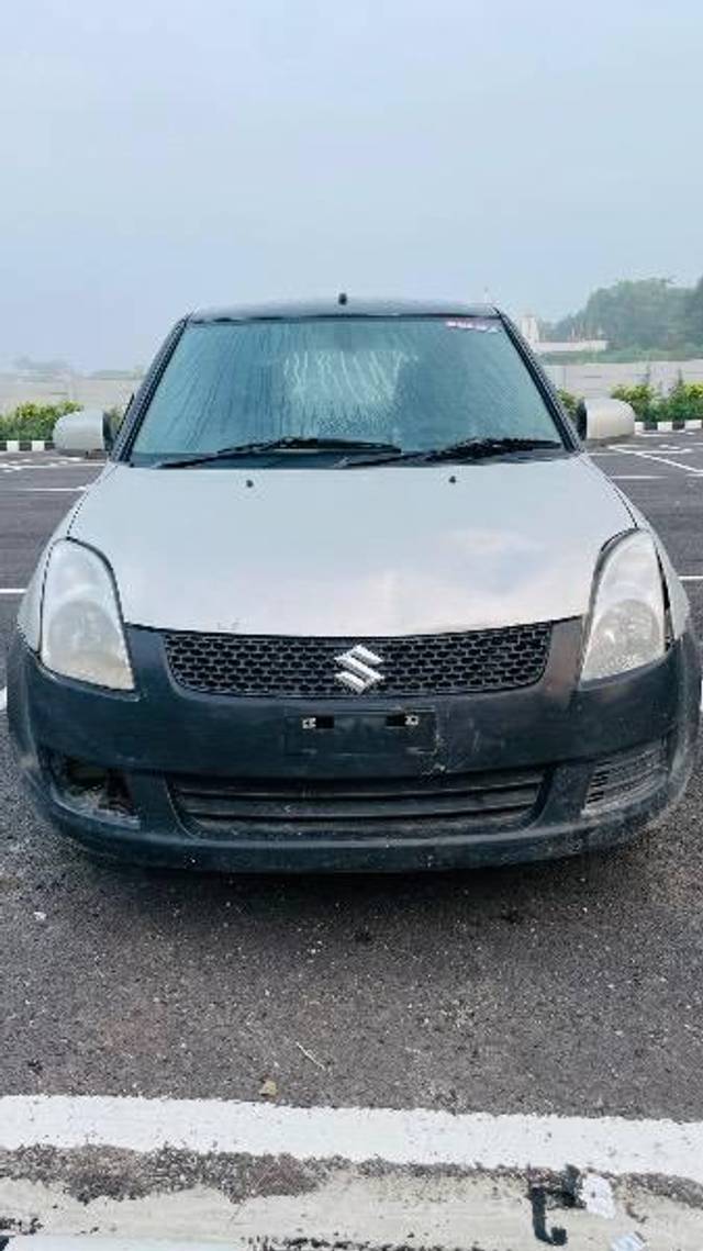 https://images10.gaadi.com/usedcar_image/4173357/original/processed_421adc01-04e4-4d5e-b4d3-e268d4b30e95.jpeg?imwidth=6400