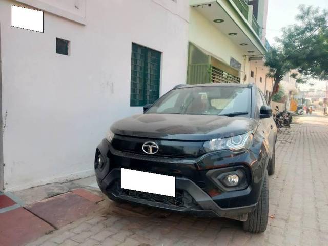 https://images10.gaadi.com/usedcar_image/4173386/original/processed_b222bb66-c9f5-4e62-9bc0-84806c617f06.jpg?imwidth=6400