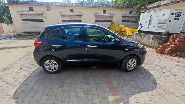 https://images10.gaadi.com/usedcar_image/4173430/original/processed_505ba0c0-0890-4f68-9d1a-6090d24fffd0.jpg?imwidth=6401