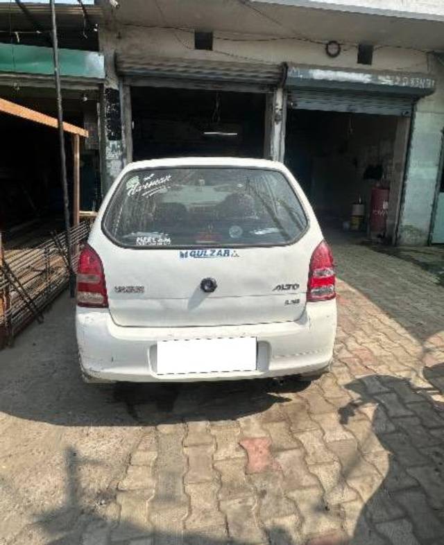 https://images10.gaadi.com/usedcar_image/4173495/original/processed_06804578-7980-40a8-b0c1-922a949b1263.jpeg?imwidth=6401