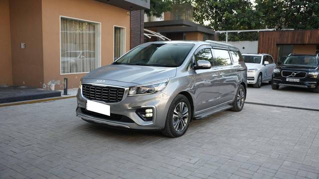 https://images10.gaadi.com/usedcar_image/4173608/original/processed_7c52761784e955eba6cb34ae27dd2d79.jpeg?imwidth=6402