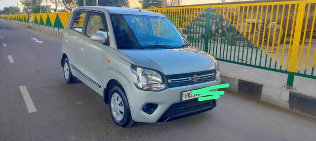 https://images10.gaadi.com/usedcar_image/4173916/original/processed_455fea8c1eba81e7a524749173279199.jpg?imwidth=6400