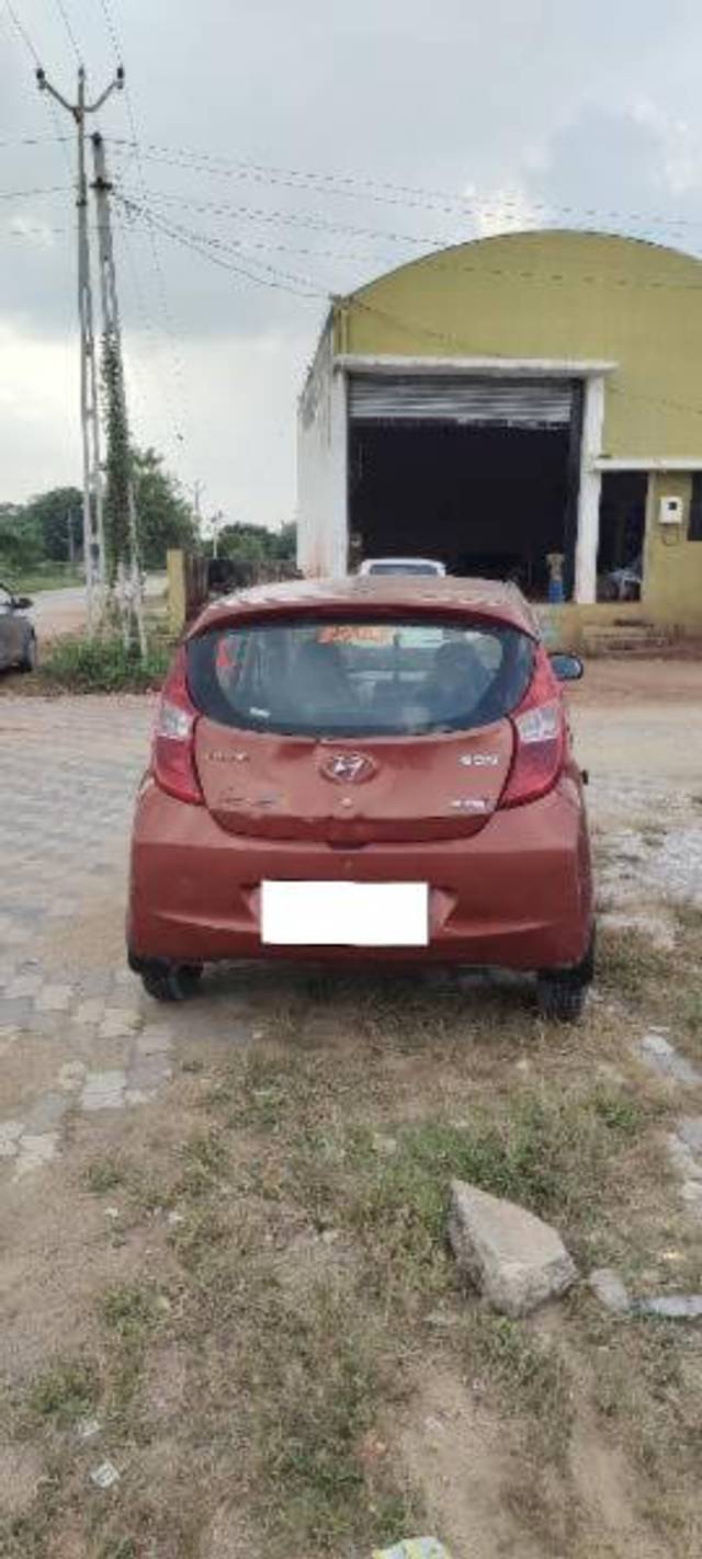 https://images10.gaadi.com/usedcar_image/4173973/original/processed_e251384b-3970-4ece-a410-e6870f6863c3.jpg?imwidth=6401