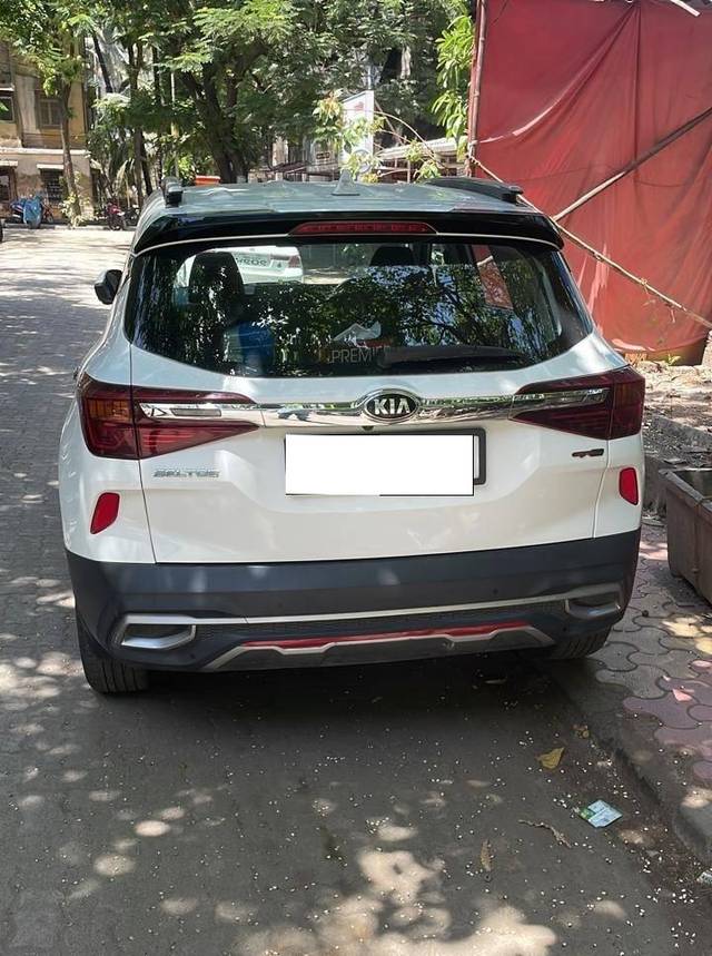 https://images10.gaadi.com/usedcar_image/4174022/original/processed_ac040eee437dabd96740992f9d4c2073.jpeg?imwidth=6401