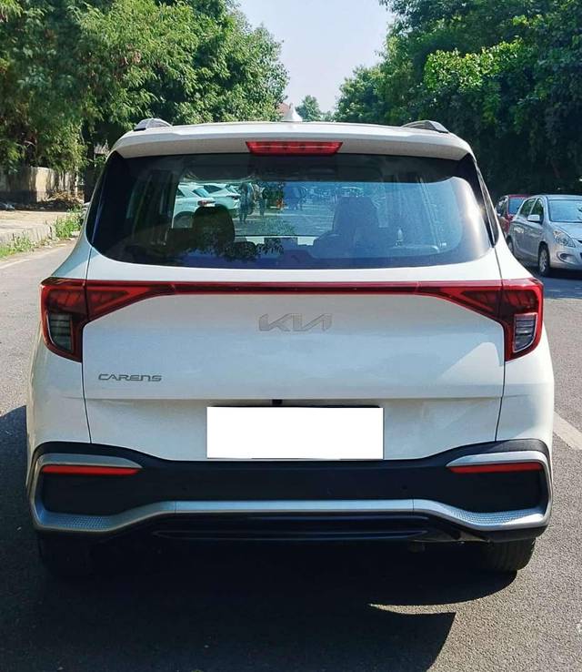 https://images10.gaadi.com/usedcar_image/4174032/original/processed_170c0b6f8ad212804613605961c55b86.jpg?imwidth=6401