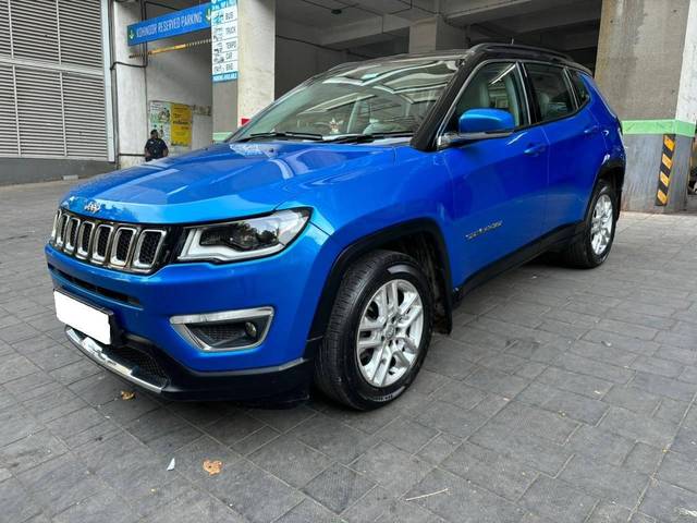 https://images10.gaadi.com/usedcar_image/4174193/original/processed_89727b10f96bdd2c1af122f33ab79e90.jpg?imwidth=6400