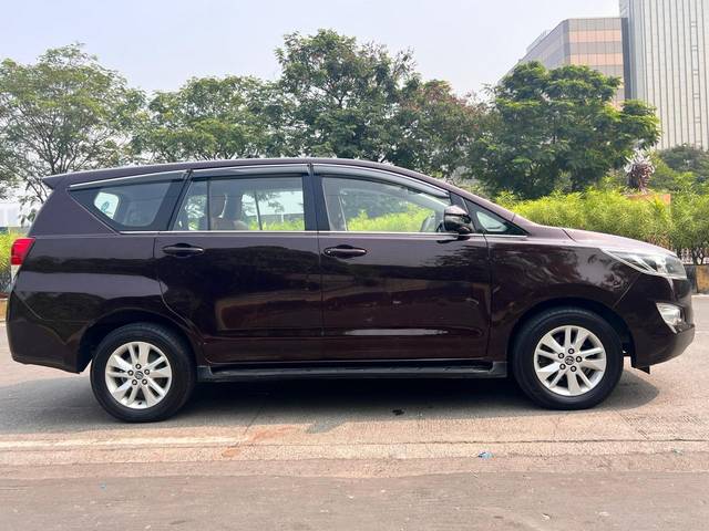 https://images10.gaadi.com/usedcar_image/4174209/original/67d9032cf8df58424f3442c2928f1c41.jpeg?imwidth=6401