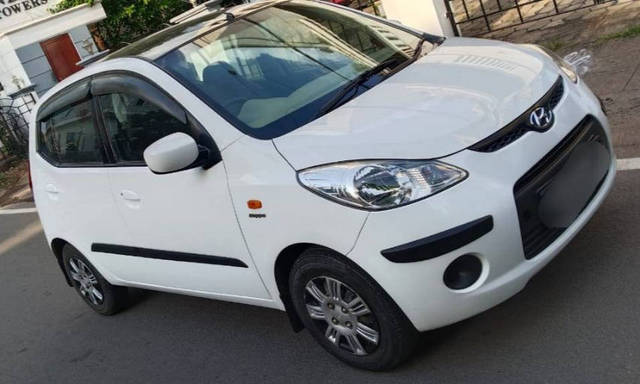 https://images10.gaadi.com/usedcar_image/4174371/original/7293f7a4388a7072f3375ae65f8f6106.png?imwidth=6400