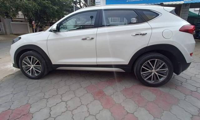 https://images10.gaadi.com/usedcar_image/4174382/original/processed_95866895f437b002a68a9754dce18597.jpeg?imwidth=6402