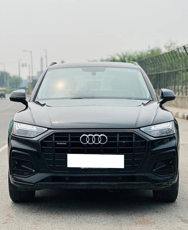 https://images10.gaadi.com/usedcar_image/4174504/original/processed_c3e102b858820e09f16959ee197e3f52.jpg?imwidth=6402