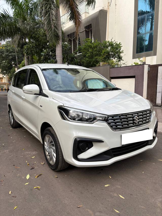 https://images10.gaadi.com/usedcar_image/4174534/original/processed_876b0898d379165271c09dc68bb325d8.jpg?imwidth=6400