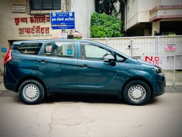 https://images10.gaadi.com/usedcar_image/4174745/original/processed_258f5eb8-354b-404b-a8e0-b7512d4b2fa0.jpeg?imwidth=6401