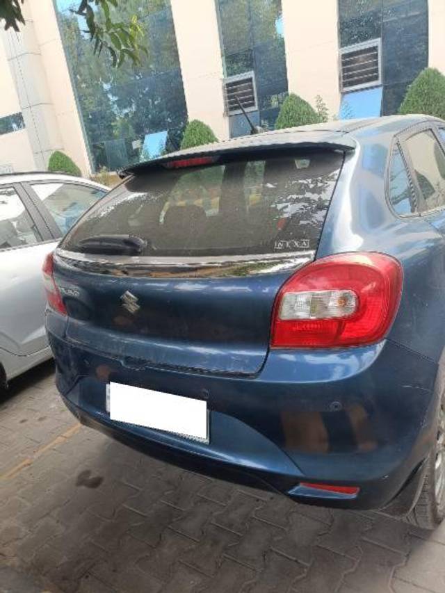 https://images10.gaadi.com/usedcar_image/4174868/original/processed_b54559a2-0412-45e8-810b-7b348d95a6d9.jpg?imwidth=6401