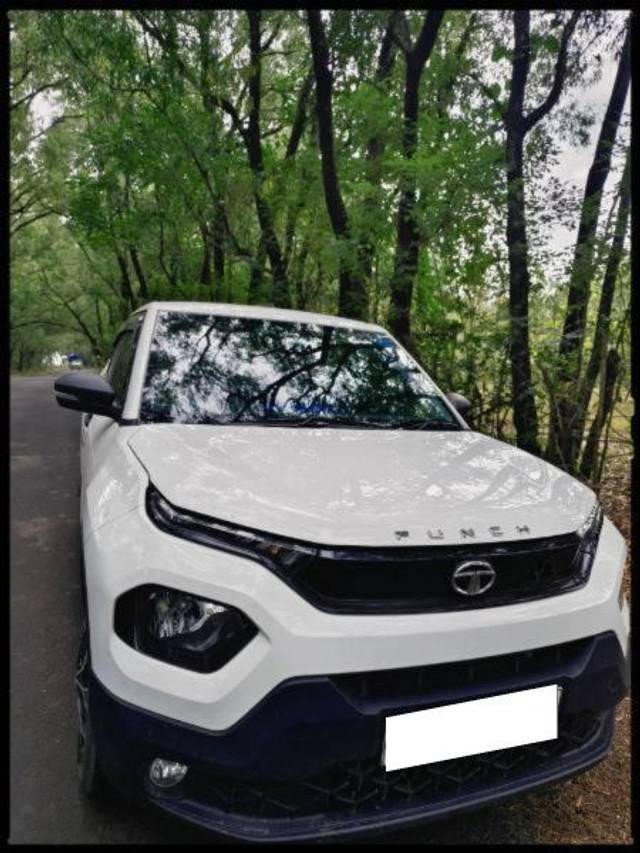 https://images10.gaadi.com/usedcar_image/4174924/original/processed_638997f1-a7ae-44e7-907b-942502888798.jpg?imwidth=6401