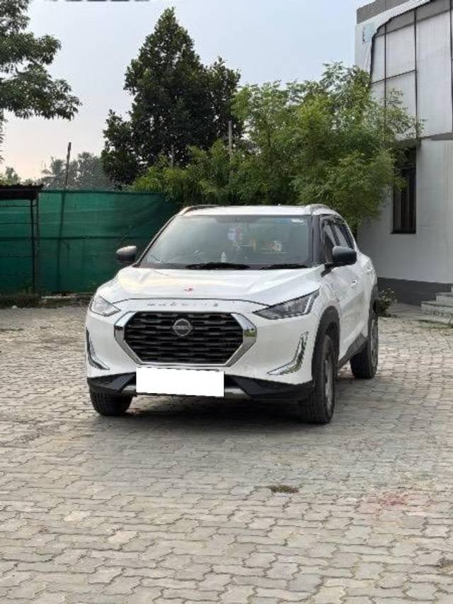 https://images10.gaadi.com/usedcar_image/4175031/original/processed_181928ed-b700-45f9-8f6a-6e593cefdc99.jpeg?imwidth=6400